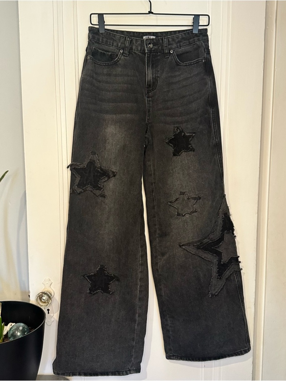 Hot Topic Black Wide-Leg Jeans with Star Patch Accents